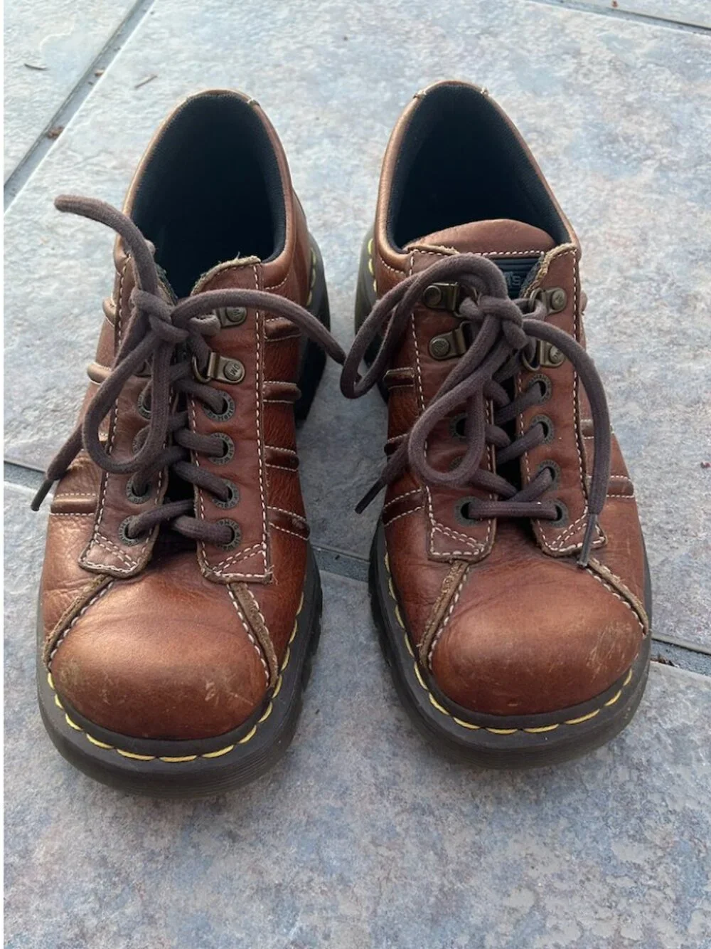 Y2K DR. MARTENS CHUNKY LOW-TOP OXFORDS